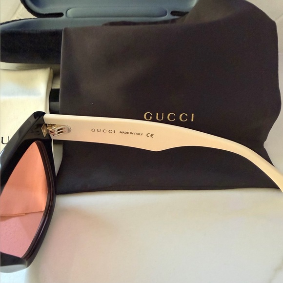 NWOT Gucci Black Sunglasses - Picture 3 of 5